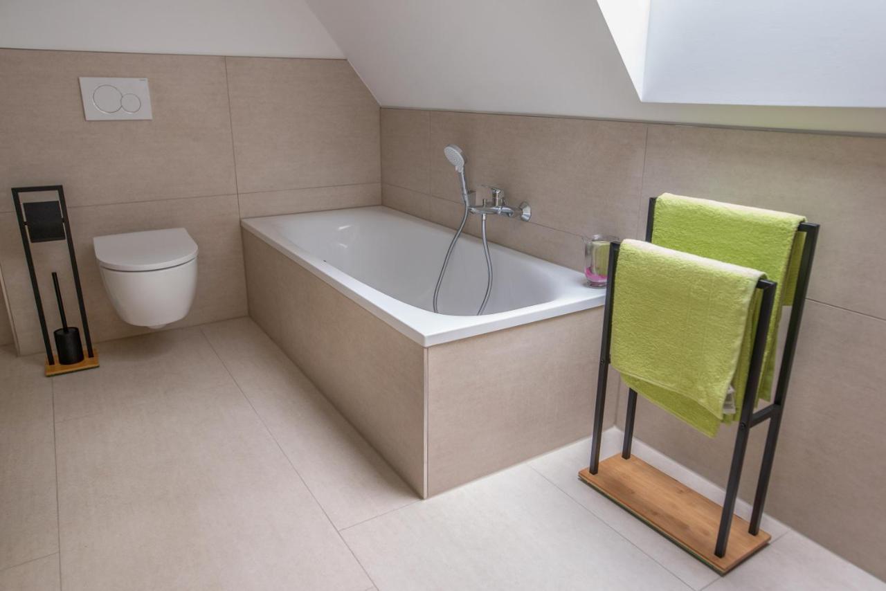 Vierseitenhof Appartements Burg  Extérieur photo